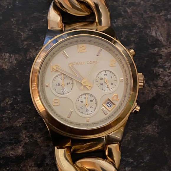 Michael Kors Women's Runway Gold-Tone Watch MK3131 - Picture 1 of 5